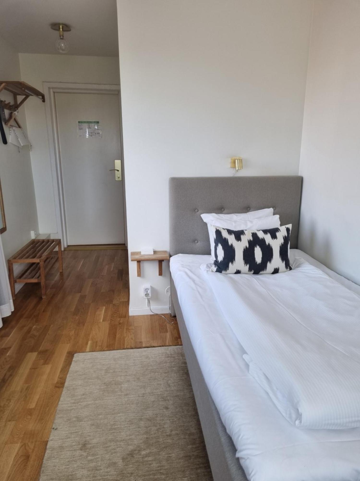 Mjoelby Stadshotell Екстериор снимка