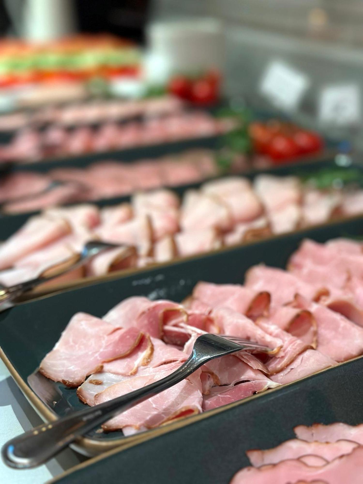 Mjoelby Stadshotell Екстериор снимка